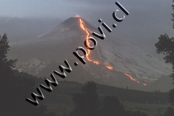 Diciembre 1984: un flujo de lava alcanza la base del volcán, en la naciente del cauce zanjón Seco.
